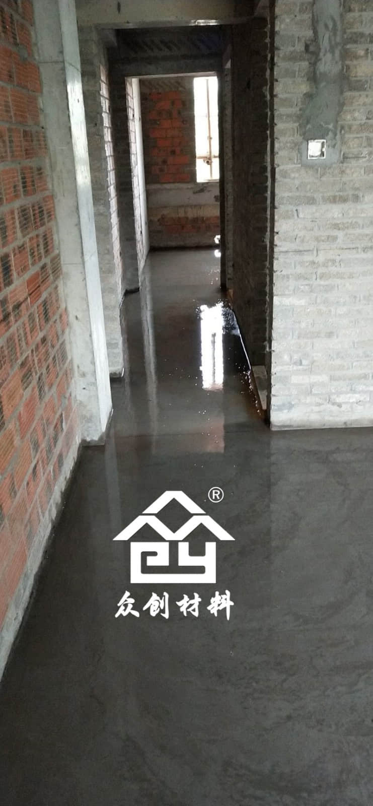 HKS改性聚丙烯保溫隔聲板現(xiàn)場施工現(xiàn)場-灑水養(yǎng)護(hù) HKS改性聚丙烯保溫隔聲板現(xiàn)場施工現(xiàn)場-灑水養(yǎng)護(hù)